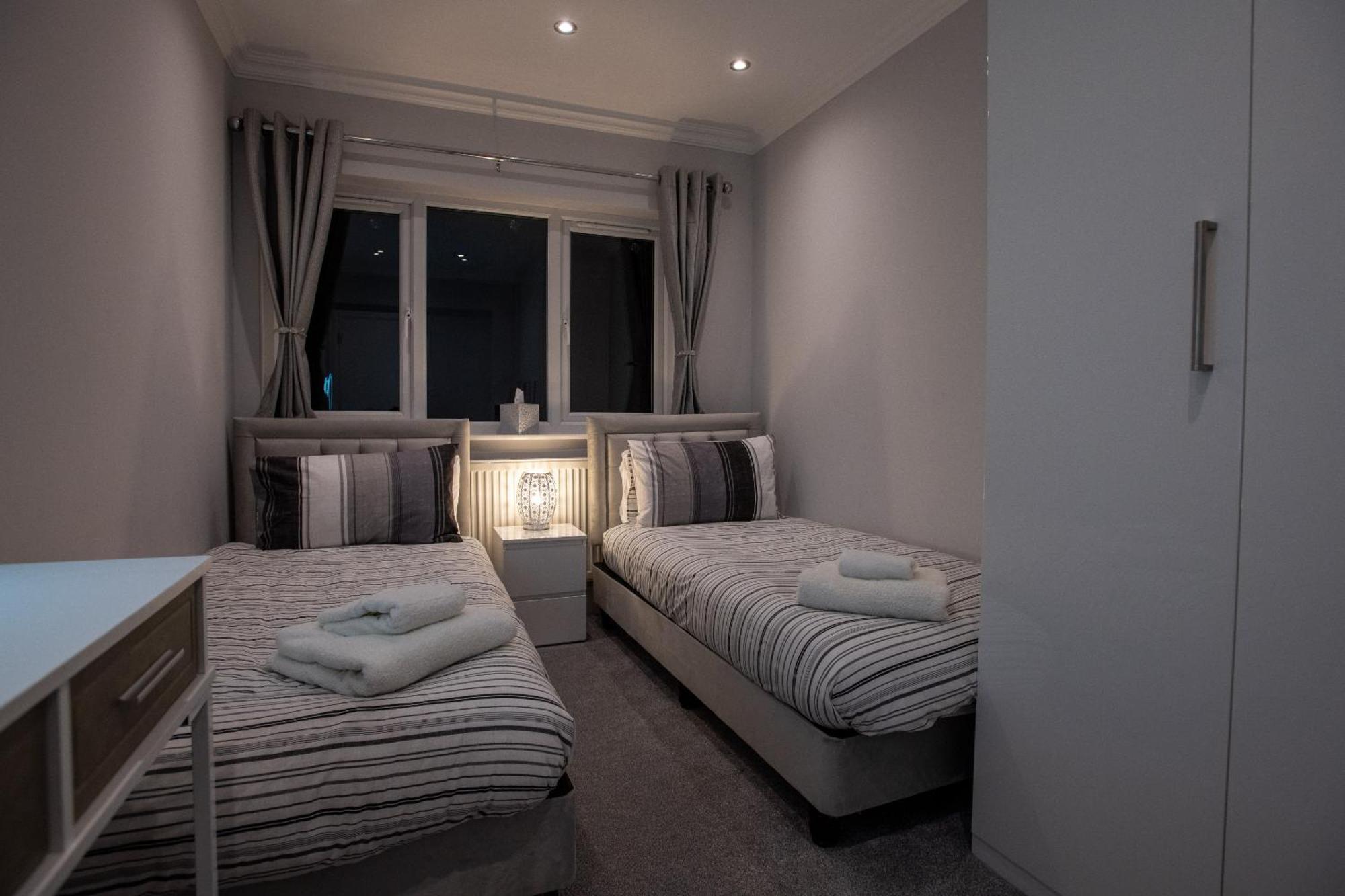 Appartamento Luxury Ground Floor 2 Bedroom Londra