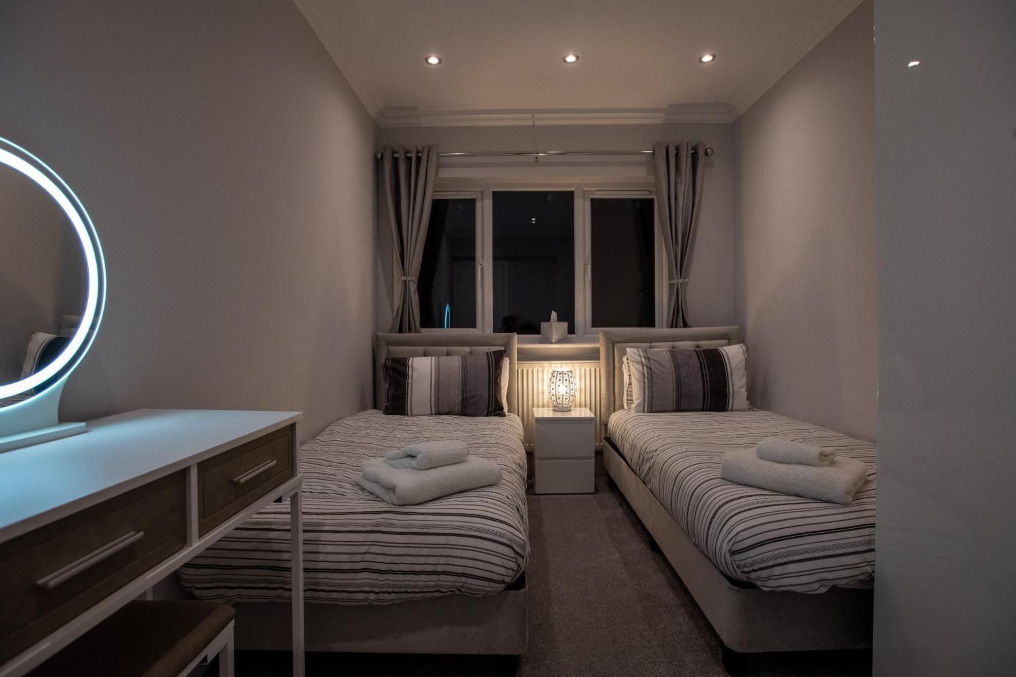 Appartamento Luxury Ground Floor 2 Bedroom *